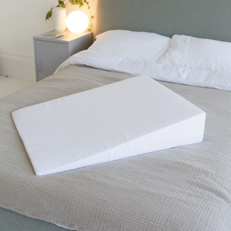 Putnams Memory Foam Bed Wedge Pillow 